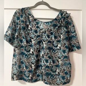 BCBGeneration short sleeve flowy blouse